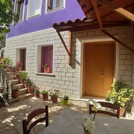 Apartment Hlias Gloria Berat