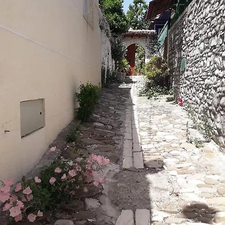 Hlias Gloria Berat