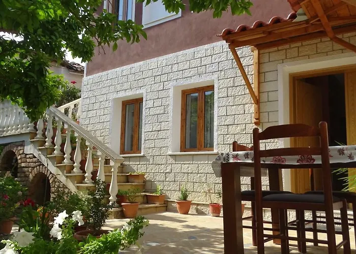 アパート Hlias Gloria ベラト